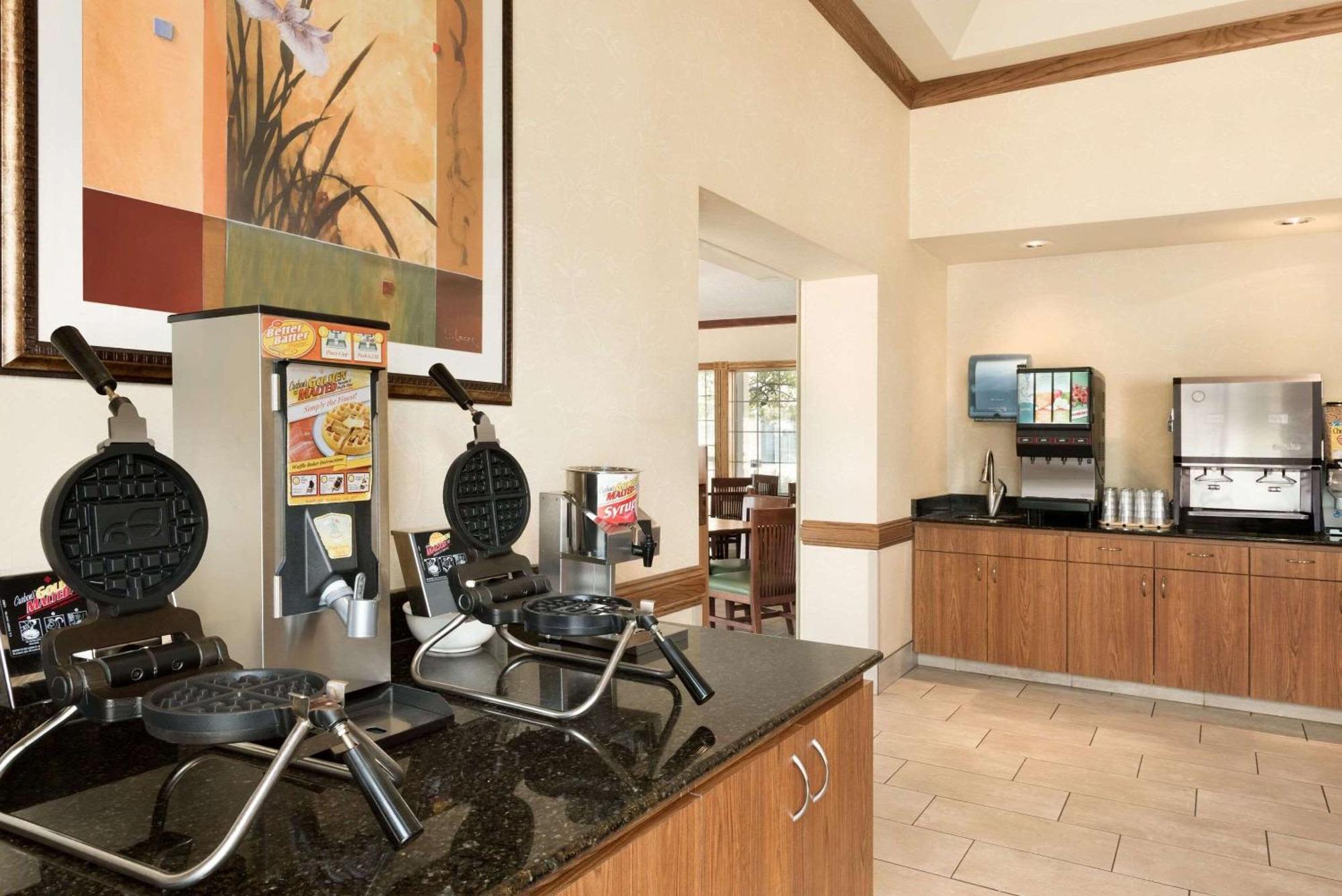 Country Inn & Suites By Radisson, Chanhassen, Mn Extérieur photo