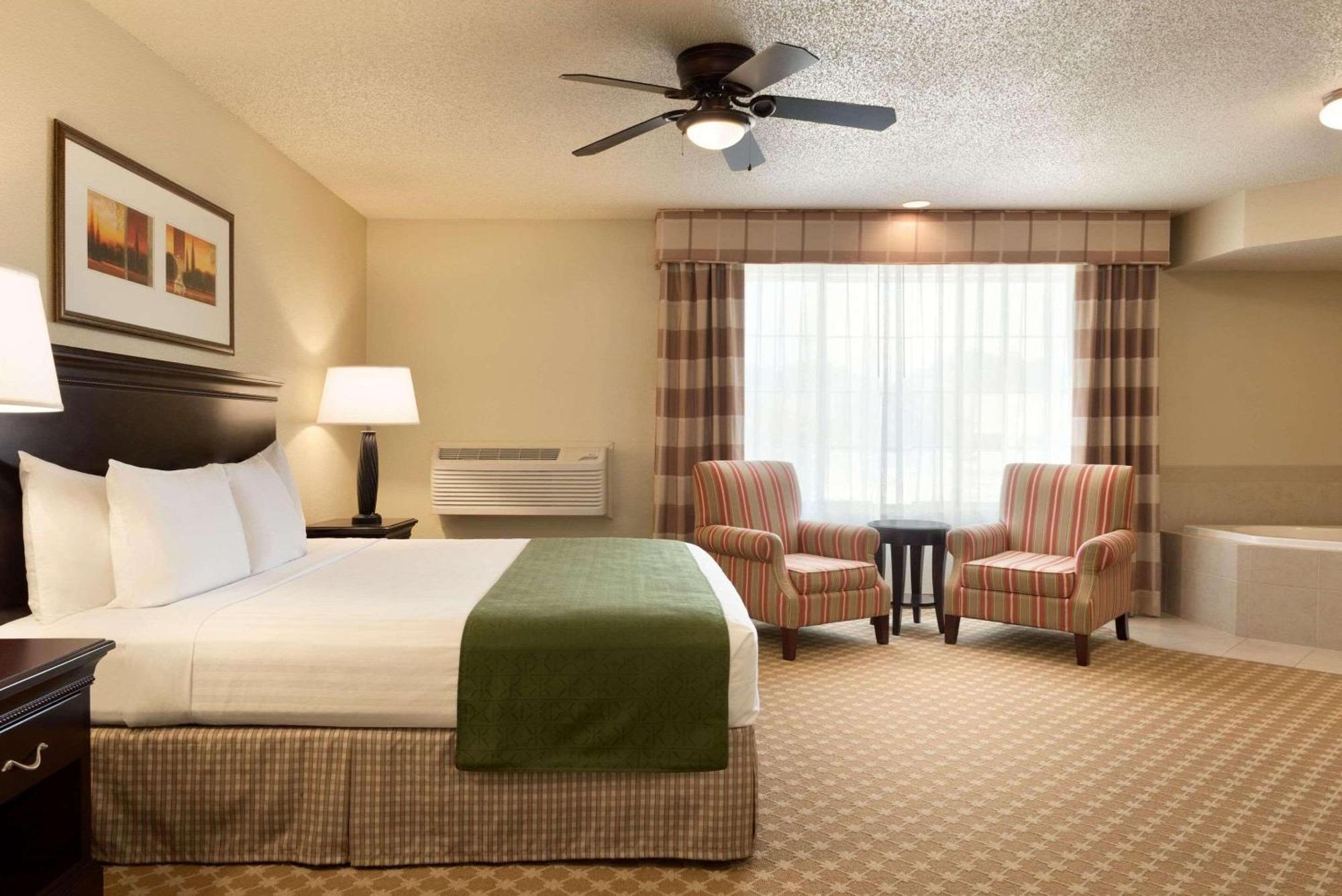 Country Inn & Suites By Radisson, Chanhassen, Mn Extérieur photo